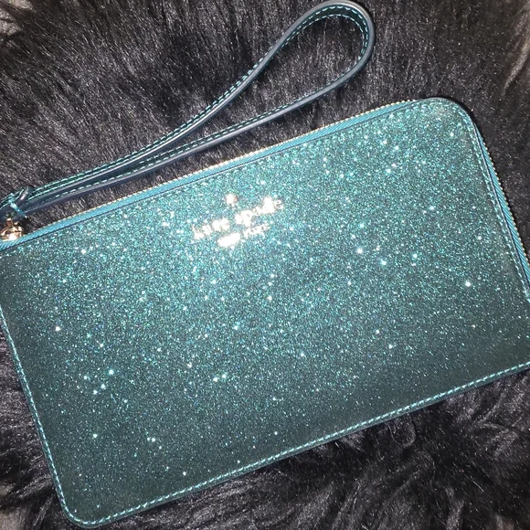 Nwt Kate Spade Green Glitter Wristlet New - Picture 1 of 4
